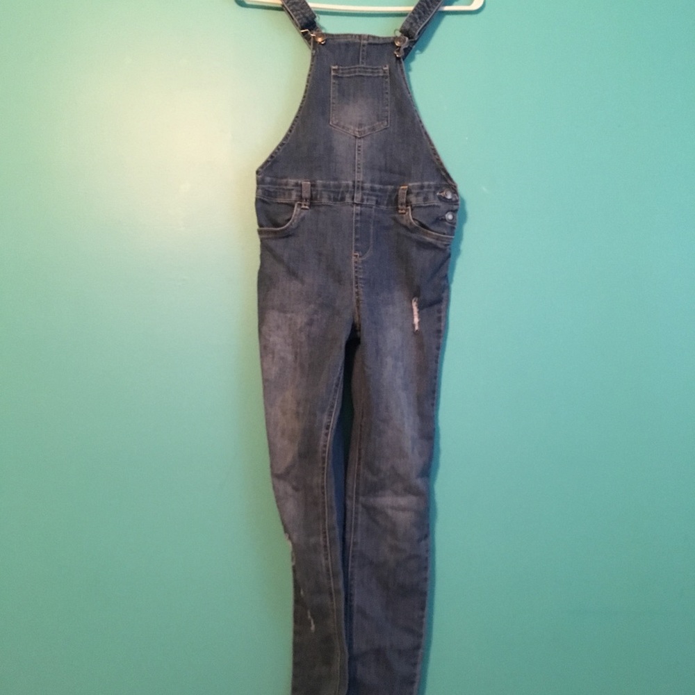 Overall - Picture 2 of 3